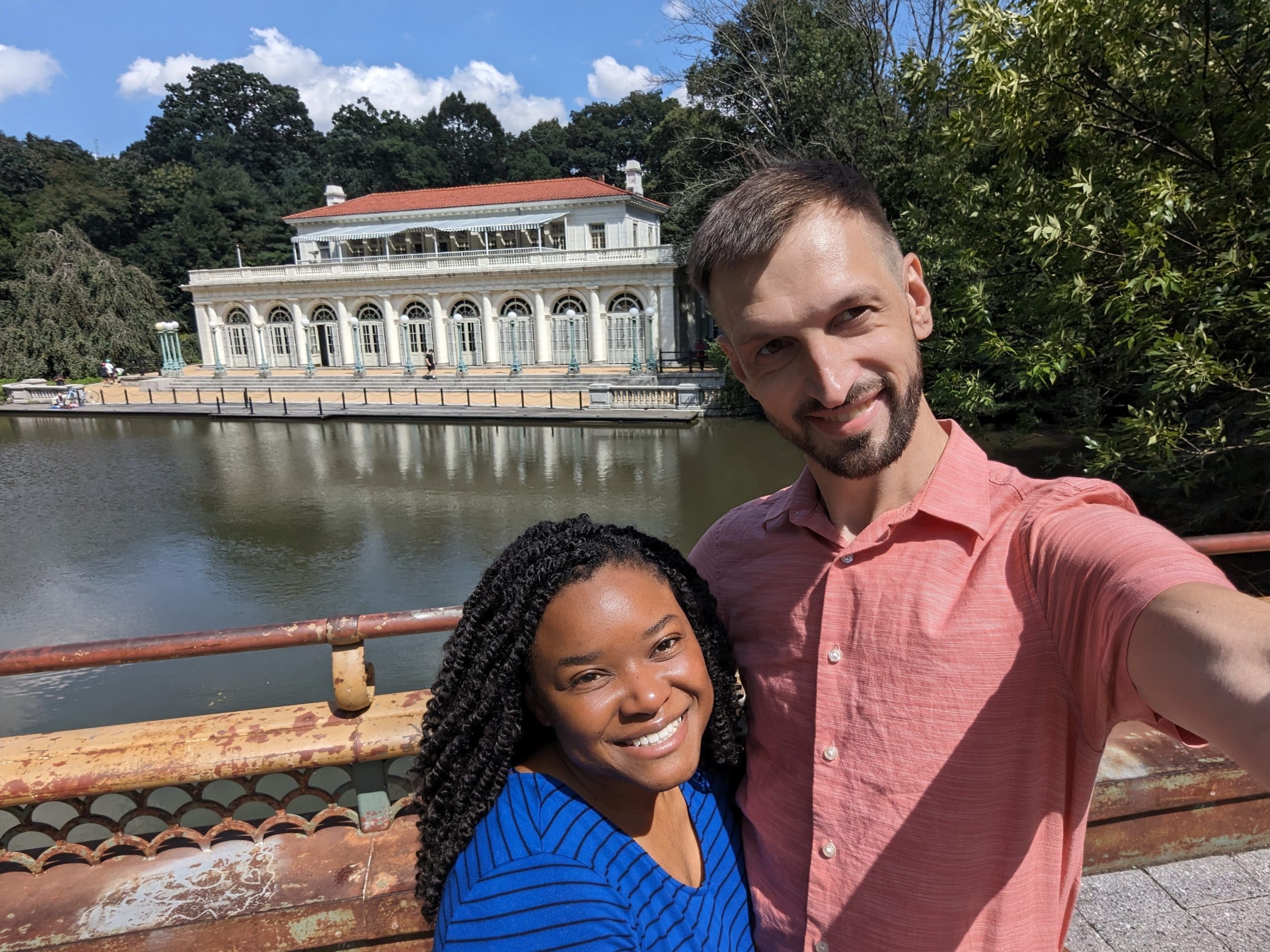 Mausharie visits NYC in the summer.